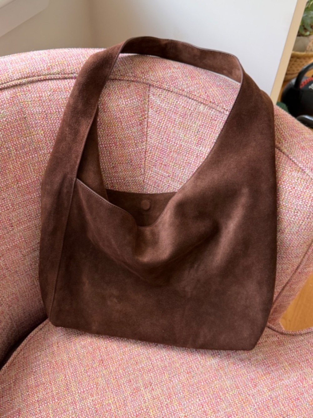 Quince Slouchy Italian Suede Shoulder Bag Chocolate Brown EUC - Picture 2 of 9
